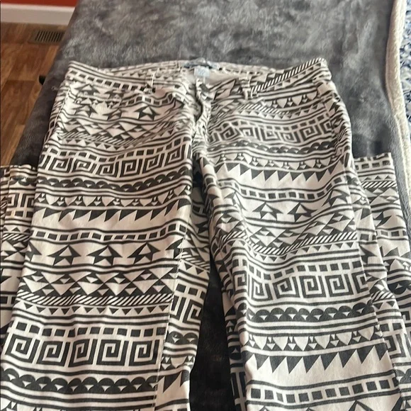 Black and White Women Jeans - Picture 3 of 5